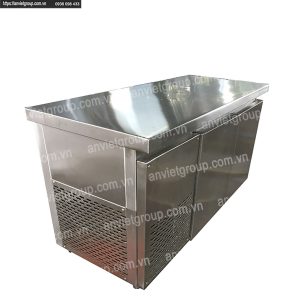 2052117234 ban tu inox 3 cua